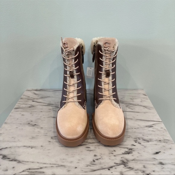 NIB COACH Leighton Signature Shearling Lug Booties Tan Pale Blush Women's 7 - Picture 3 of 13